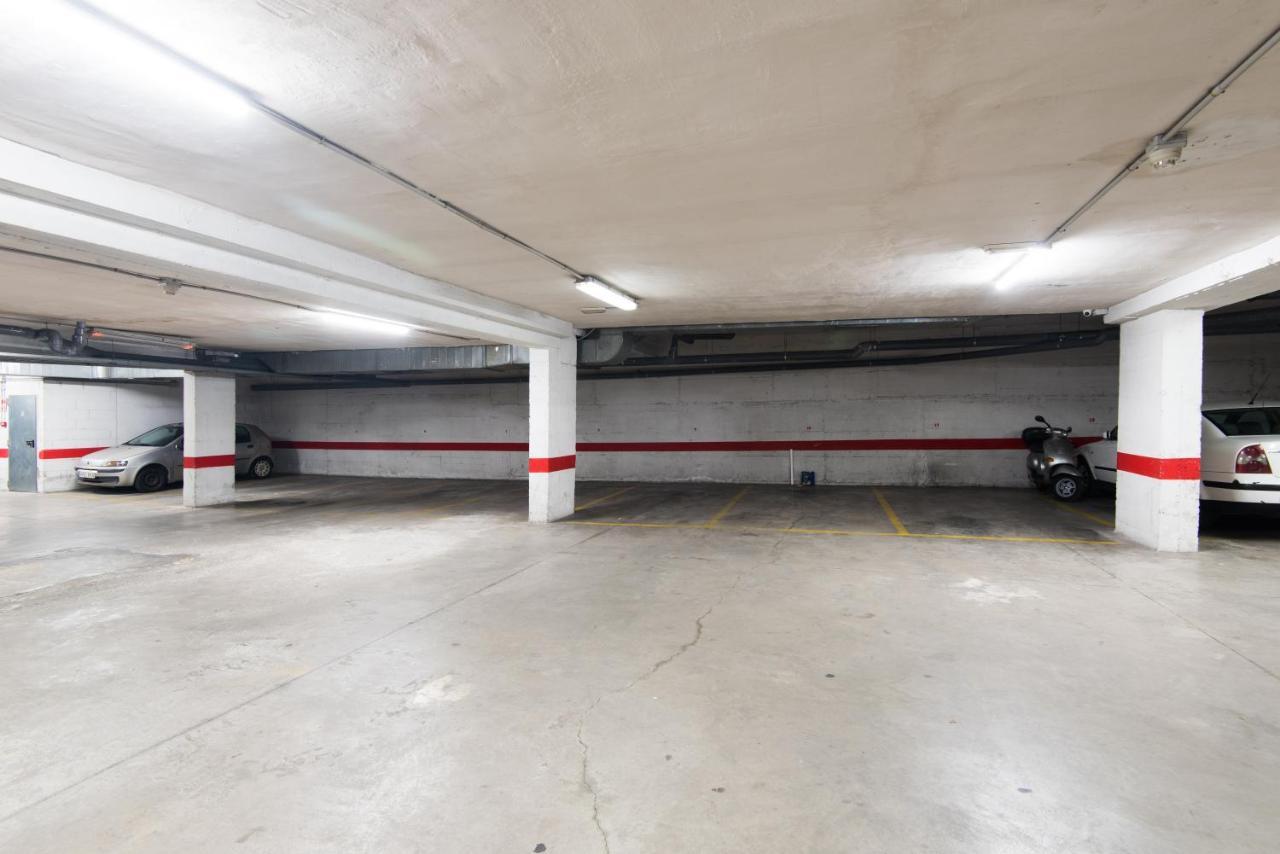 Center Apartment 2Bed 2B Aircon Wif And Parking Free Málaga Exterior foto